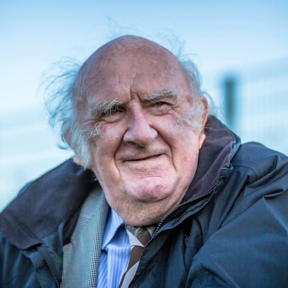 Brian Wakefield Corinthian, BR Death-Obituary